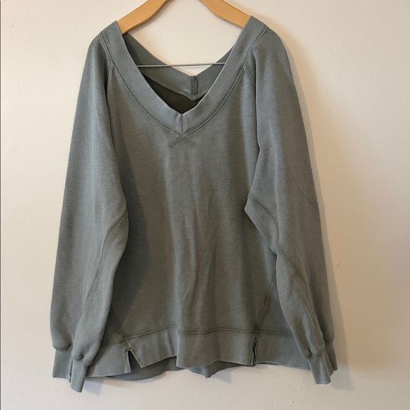 Aerie Downtime Textured V Neck Sweatshirt Size L - Picture 3 of 6